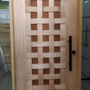 PORTA MADEIRA MACIÇA COURO TRANÇADA