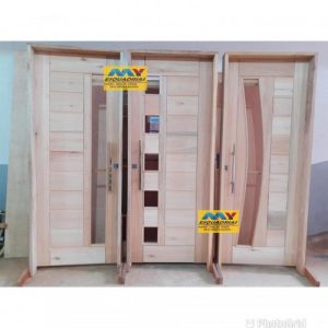 PORTA MADEIRA MACIÇA COMPLETA COM FECHADURA ROLETE, PUXADOR